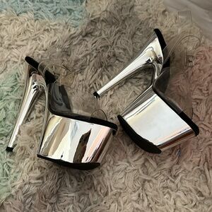Pleasers Size 8 Adore 6 inch heels silver